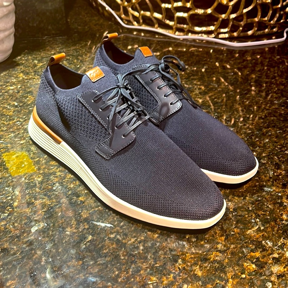 Wolf and Shepherd Shoes 13 Size
